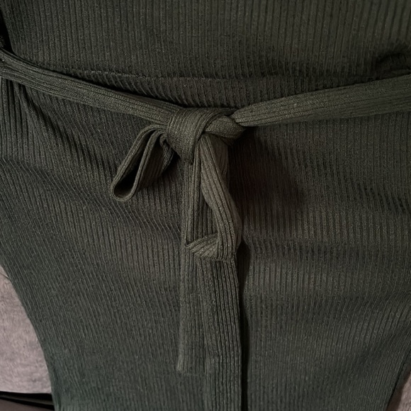 Revamped Dress Collection Dark Green Ribbed Sweater Dress Small, Stretchy - Picture 3 of 3